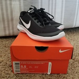 Nike Flex Experience RN 7